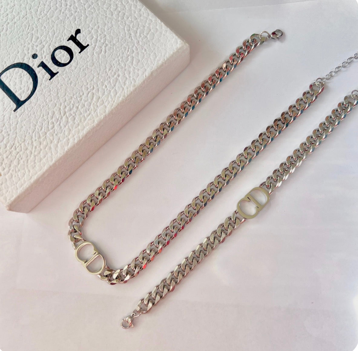 CD necklace and bracelet set