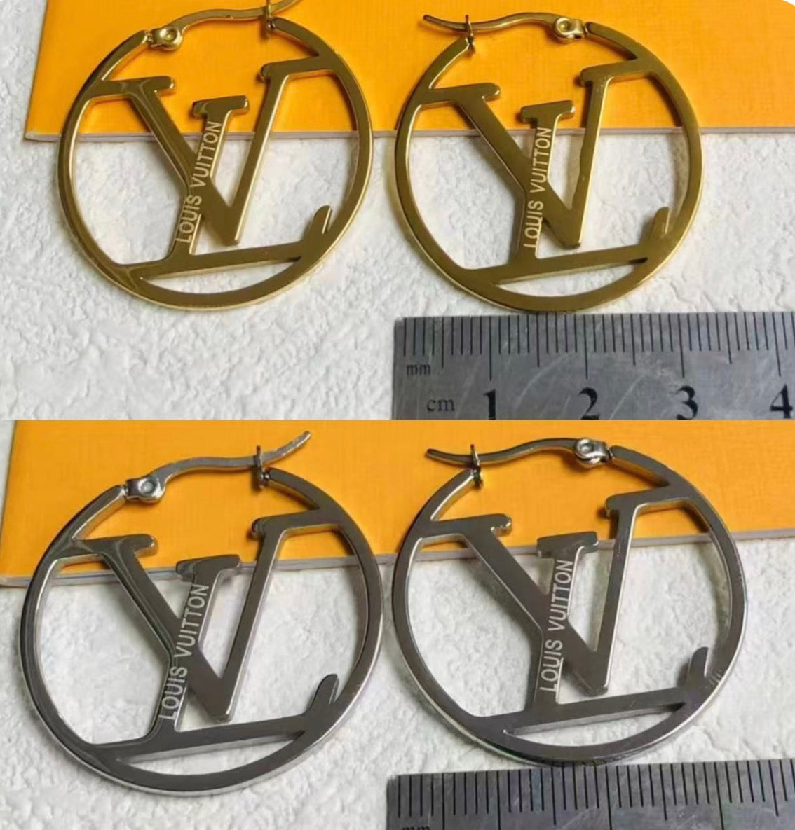 LV gold earring